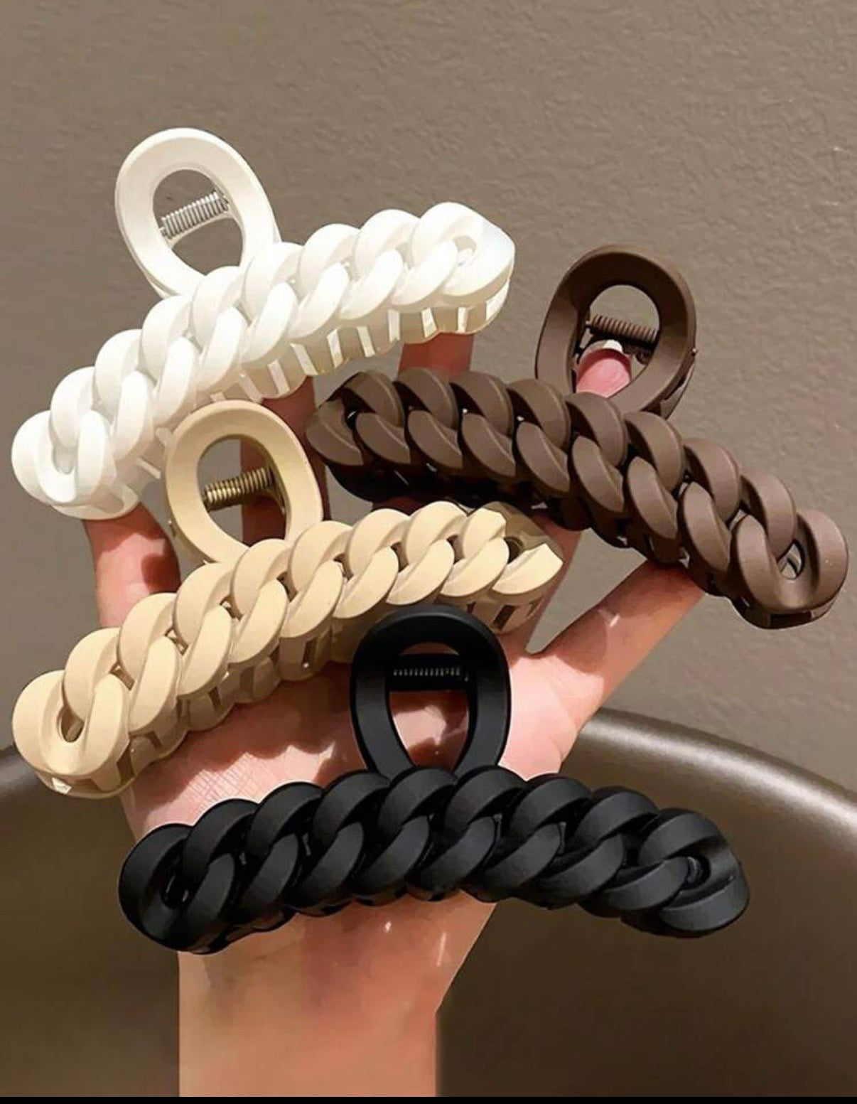 4pcs Women's Simple Solid Color Plastic Hair Clips Versatile Elegant for Daily Casual Party Commute Vacation Use