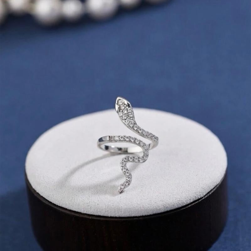 Nooxian Vintage Snake Shape Open Ring for Women Stainless Steel Gold/Silver Elegant Design Versatile Accessory Perfect Gift