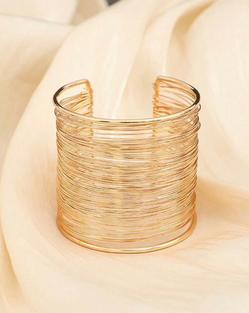 1pc Vintage Multilayer Gold-Plated Wide Bangle Bracelet, Exaggerated Cuff Bracelet Wrist Accessory Gift For Women