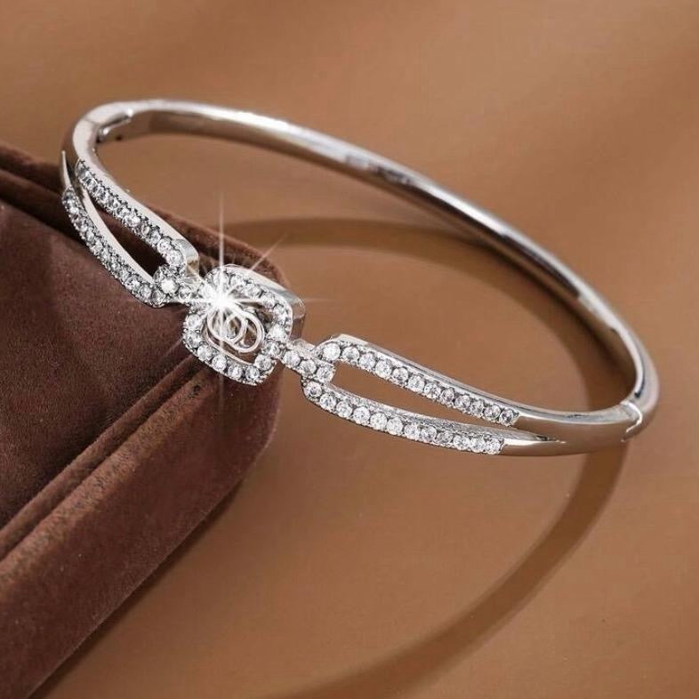 Elegant Zirconia Inlaid Bracelet Gold/Silver Versatile Fashionable Accessory for Casual & Formal Wear