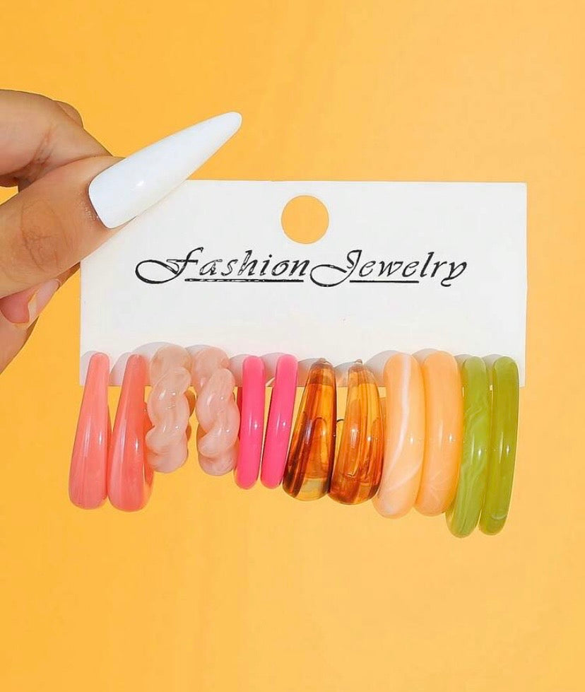 18 Pairs Set Acrylic Resin Acetate C-Shape Earrings Fashion Jewelry Combo in Vibrant Colors for Stylish Outfits