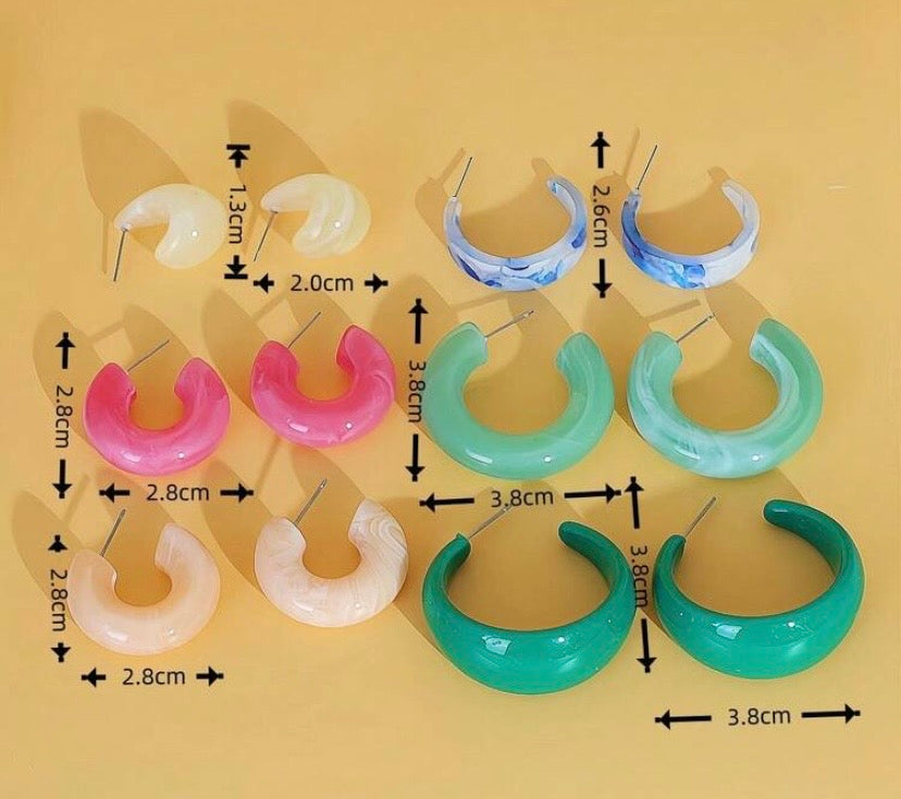 18 Pairs Set Acrylic Resin Acetate C-Shape Earrings Fashion Jewelry Combo in Vibrant Colors for Stylish Outfits
