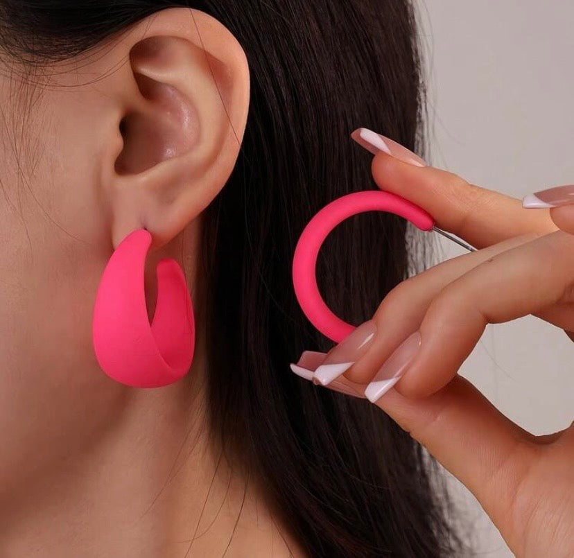 18 Pairs Set Acrylic Resin Acetate C-Shape Earrings Fashion Jewelry Combo in Vibrant Colors for Stylish Outfits