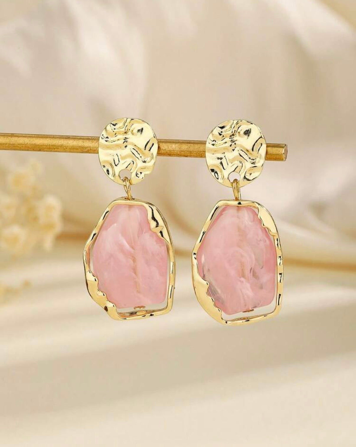 1 Pair /3 color choices Bohemian Luxury Resin Minimalist Classic Versatile Earrings
