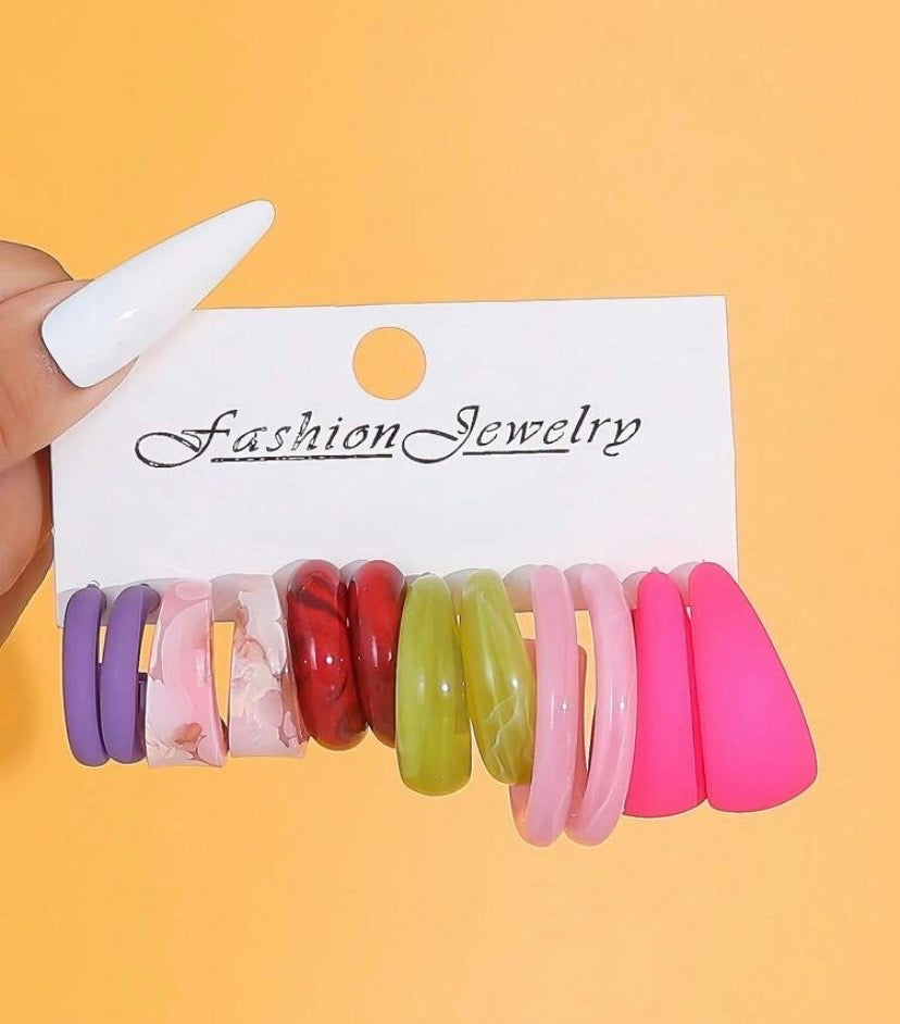 18 Pairs Set Acrylic Resin Acetate C-Shape Earrings Fashion Jewelry Combo in Vibrant Colors for Stylish Outfits