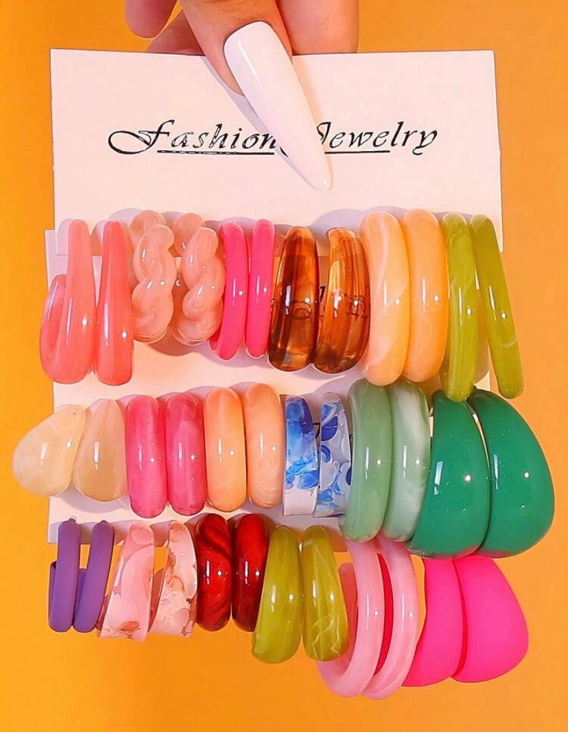18 Pairs Set Acrylic Resin Acetate C-Shape Earrings Fashion Jewelry Combo in Vibrant Colors for Stylish Outfits