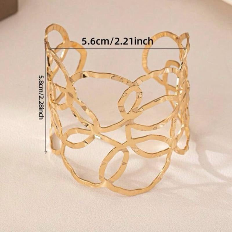 1pc Women's Minimalist Metal Wire Hammered Gold Open Bangle Bracelet Ideal for Daily Commute Wear and Perfect Gift for Family and Friends