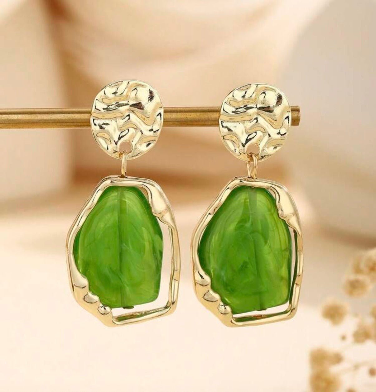 1 Pair /3 color choices Bohemian Luxury Resin Minimalist Classic Versatile Earrings